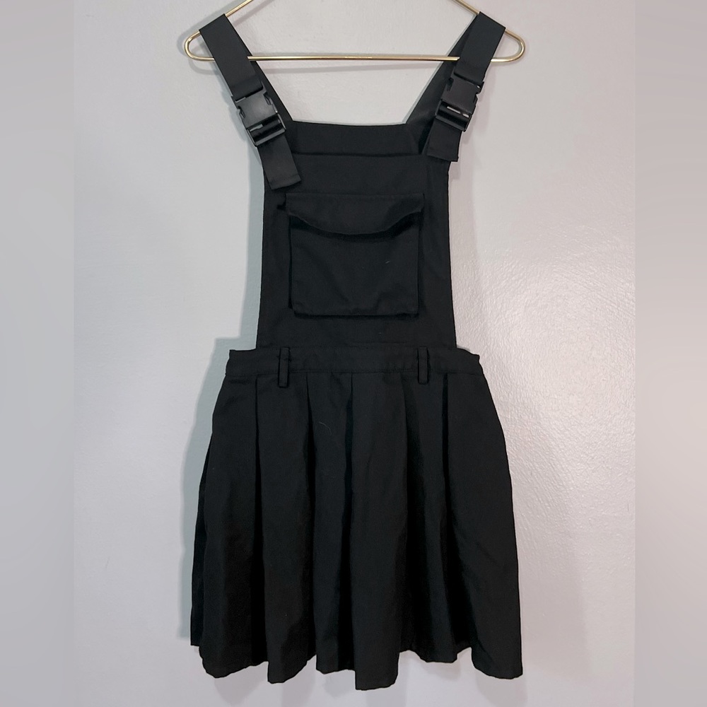 Hot Topic Pleated Pinafore Dress